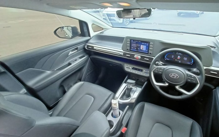 Interior Stargazer full Abu-abu dengan rem tangan