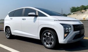 Kelebihan dan Kekurangan Hyundai Stargazer versus Kompetitor