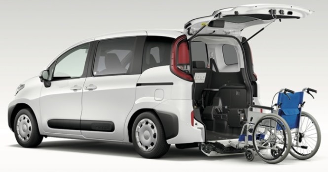 Bagasi MPV di Jepang