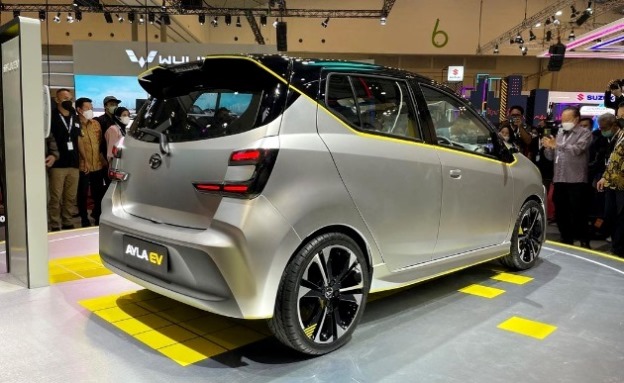 Daihatsu Ayla EC Concept tampak belakang - GIIAS 2022
