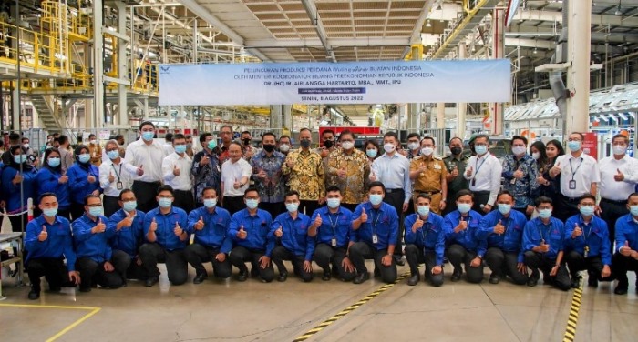 Menko Perekonomian, Airlanggan Hartanto resmikan Produksi Wuling Air EV
