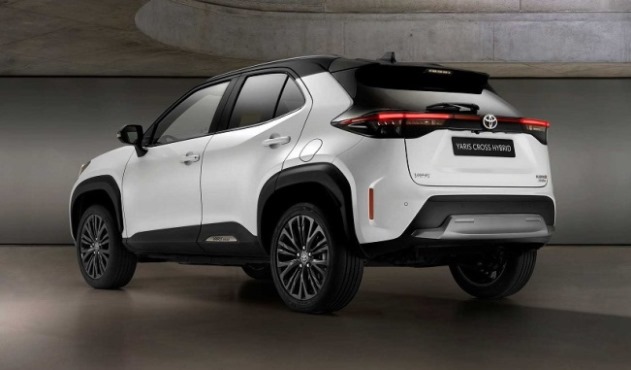 Toyota Yaris Cross - Tampak Belakang