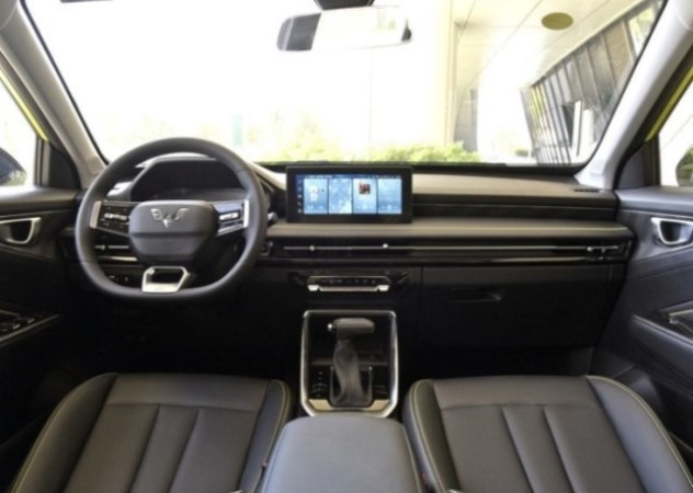 Dashboard Wuling Xing Chi - Alvez