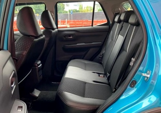 Kabin Belakang Toyota Raize Gen-1