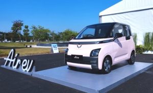 Perbedaan Tipe Wuling Air ev, Beda Fitur Standard vs Long Range