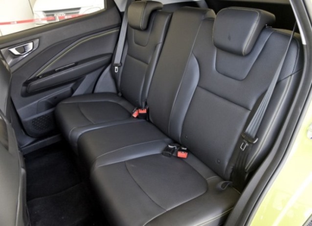 Kursi Belakang Wuling XingChi