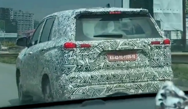 Spyshot Belakang Kijang generasi baru 2023