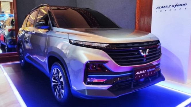 Wuling Almaz Hybrid Meluncur 3 November 2022