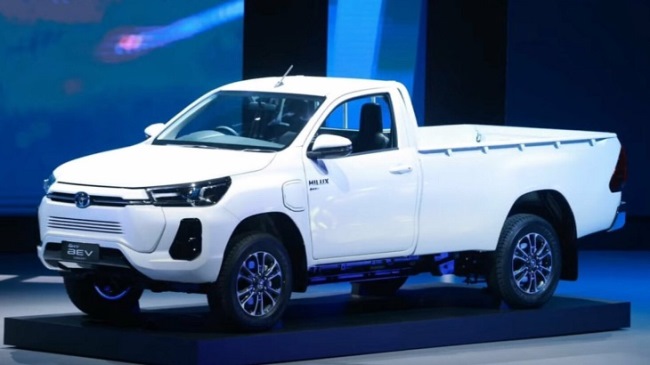 Konsep Hilux EV di HUT Toyota Thailand ke-60