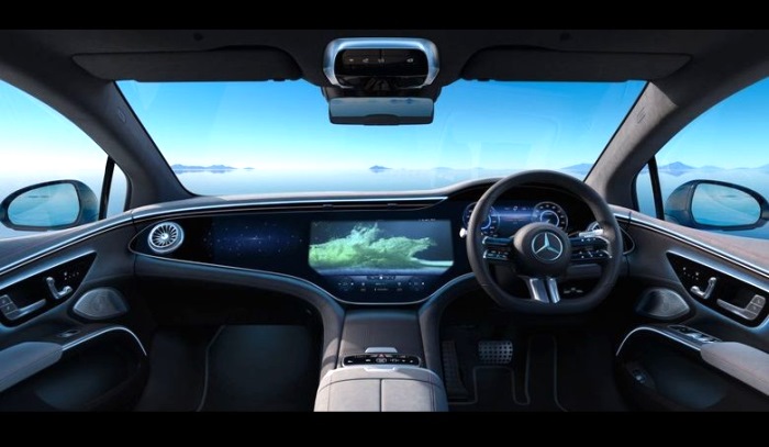 MBUX Hyperscreen pada EV Mercy