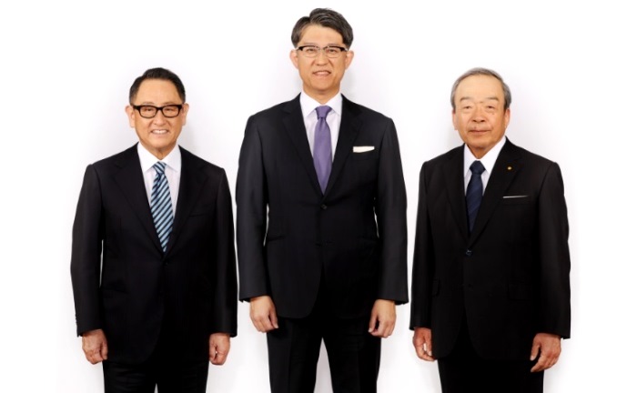 Akio Toyota - Koji Sato - Takeshi Uchiyamada