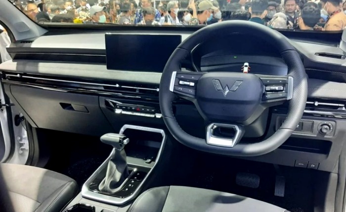 Interior Dashboard Wuling Alvez
