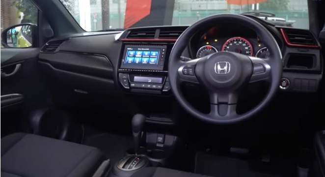 Dashboard Small hatchback terlaris