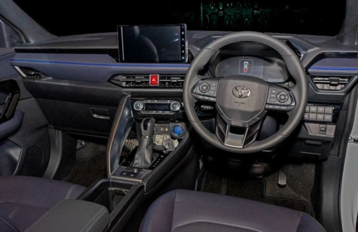 Dashboard Yaris Cross Indonesia - Driver Oriented