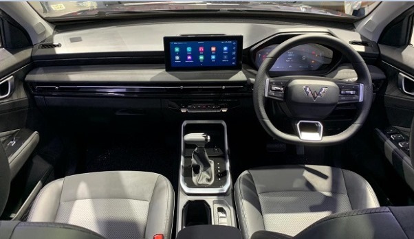Interior Wuling Alvez yang mewah