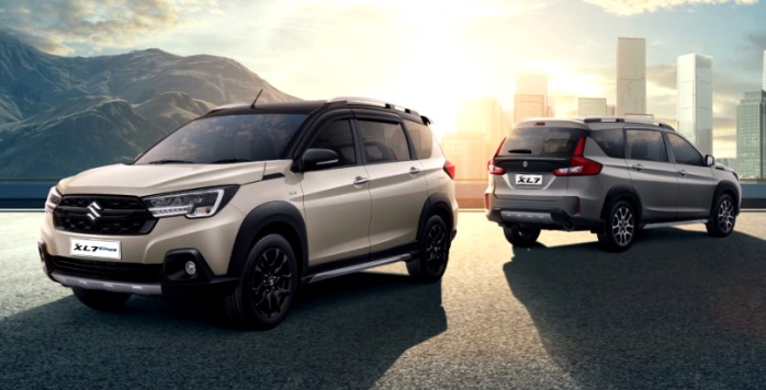 Suzuki XL7 Hybrid - Tampak Depan dan Belakang
