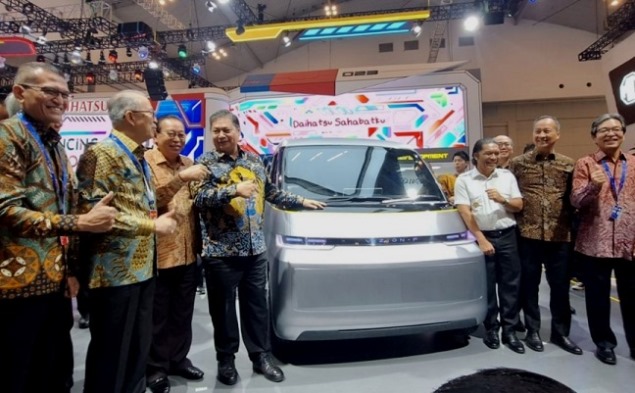 Airlangga Hartanto di GIIAS 2023
