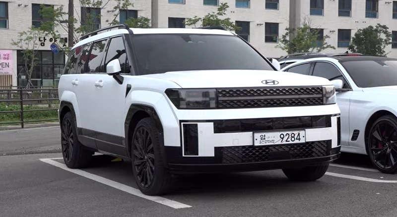 Penampakan Asli Hyundai Santa Fe 2024 Generasi Baru Terungkap