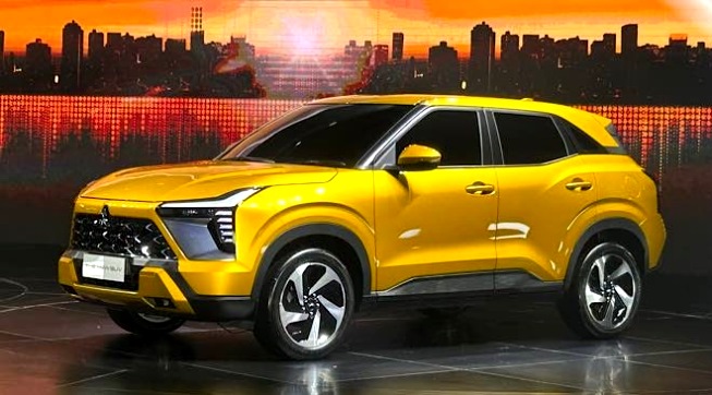 The New SUV Mitsubishi - lawan Honda HRV