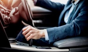 Cara Nyetir Mobil Matik agar Hemat BBM, Tips Penting saat Harga BBM Mahal